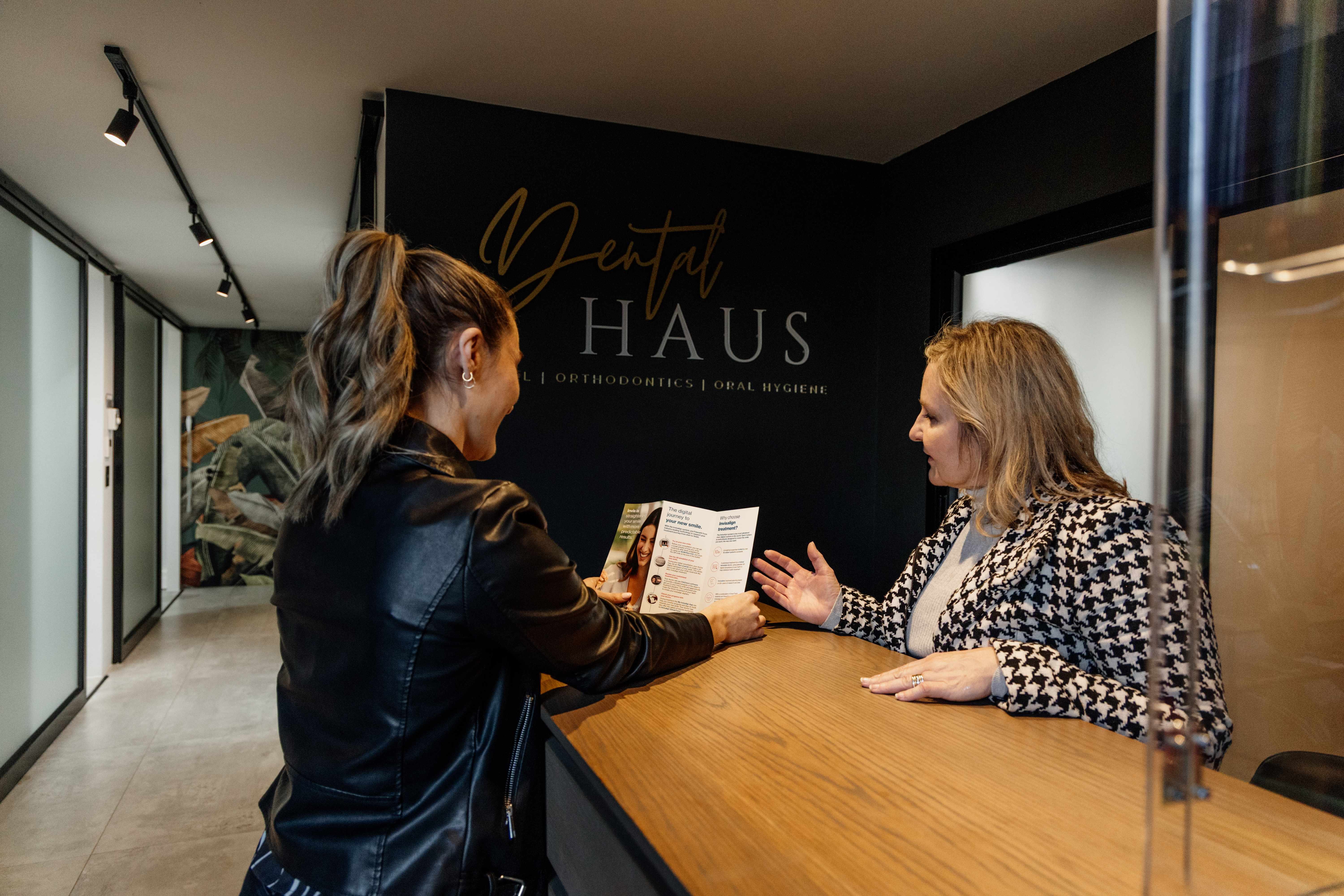 Welcome at the Dental Haus reception